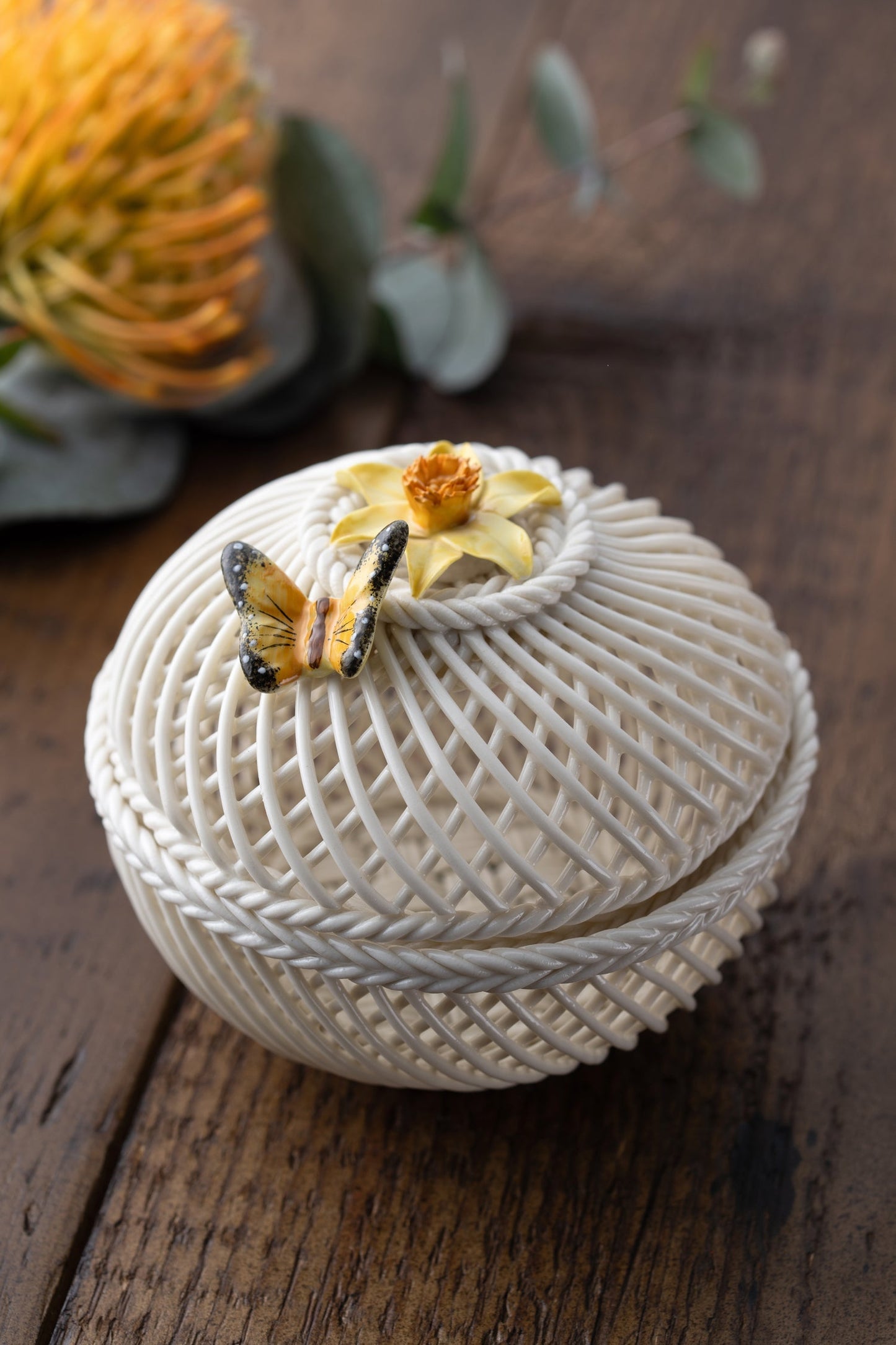 Belleek March Daffodil Basket