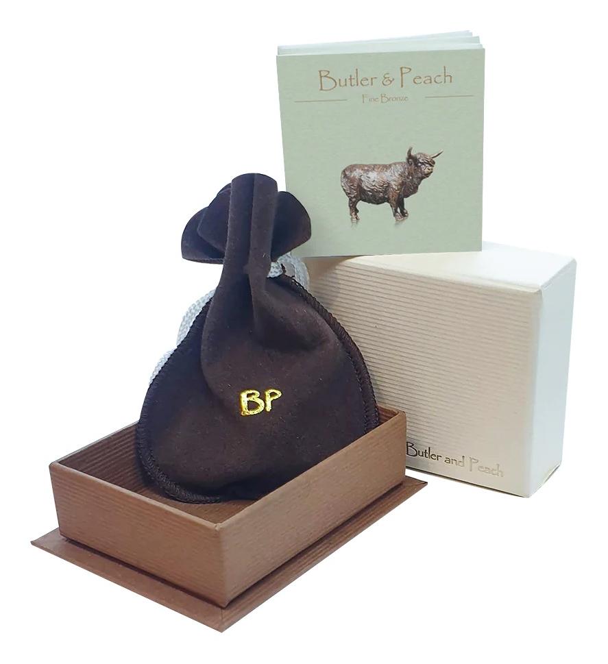 Butler & Peach Fox Running