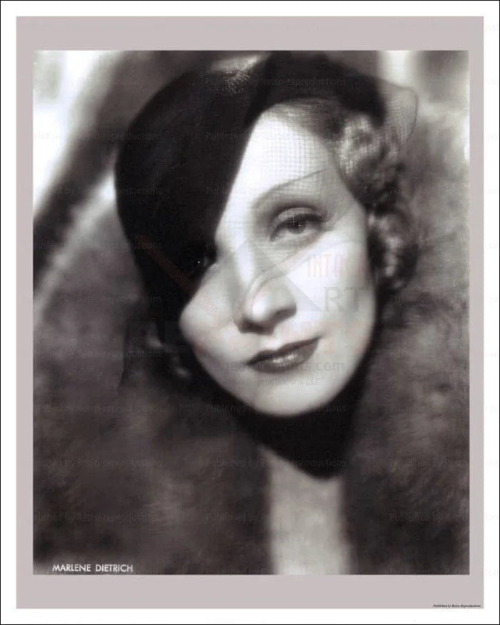 Marlene Dietrich - VINTAGEARTREPRINTS.COM