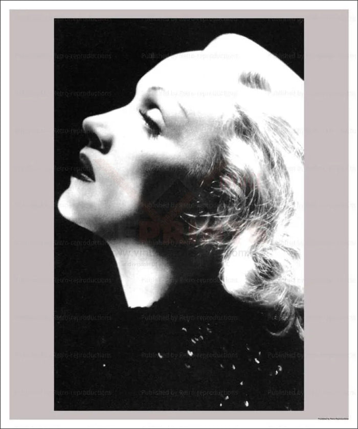 Marlene Dietrich - VINTAGEARTREPRINTS.COM
