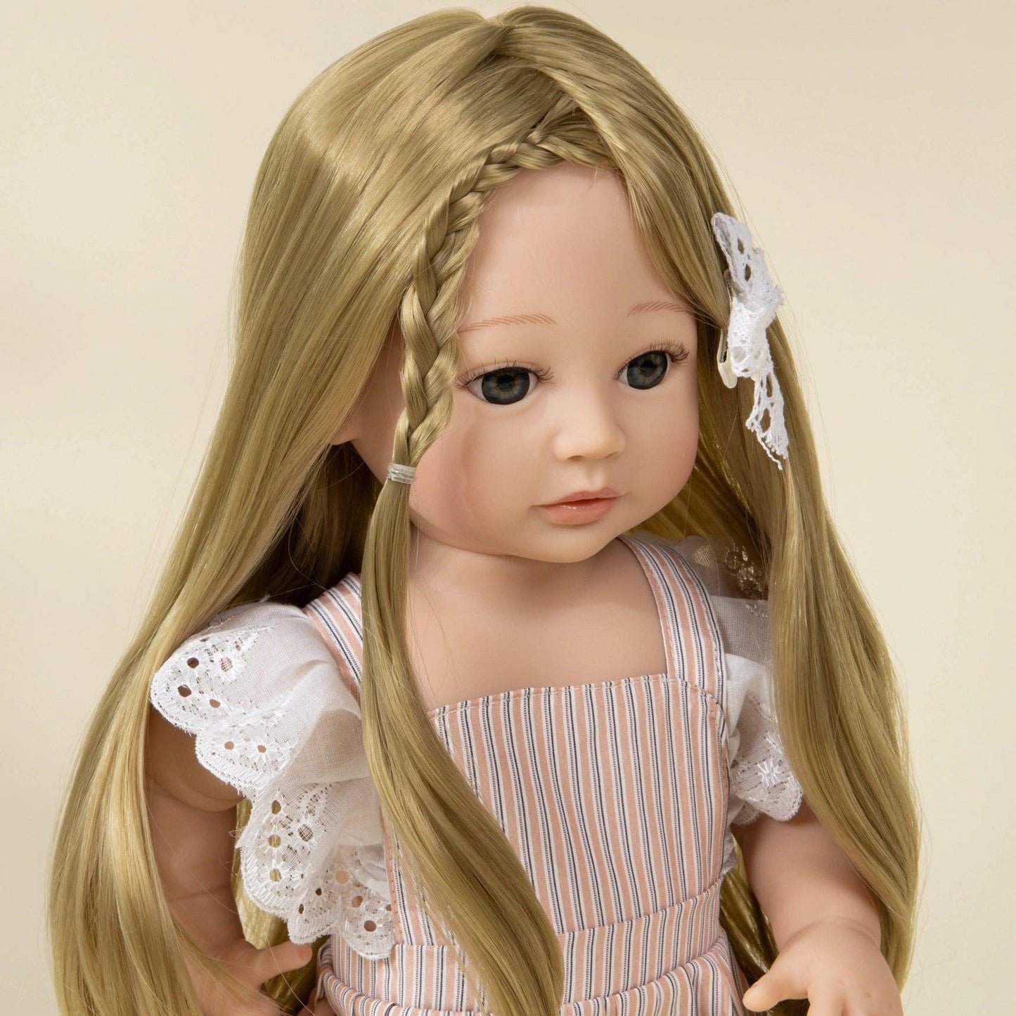 CocoFriends Chloe – 22" (56 cm) Doll