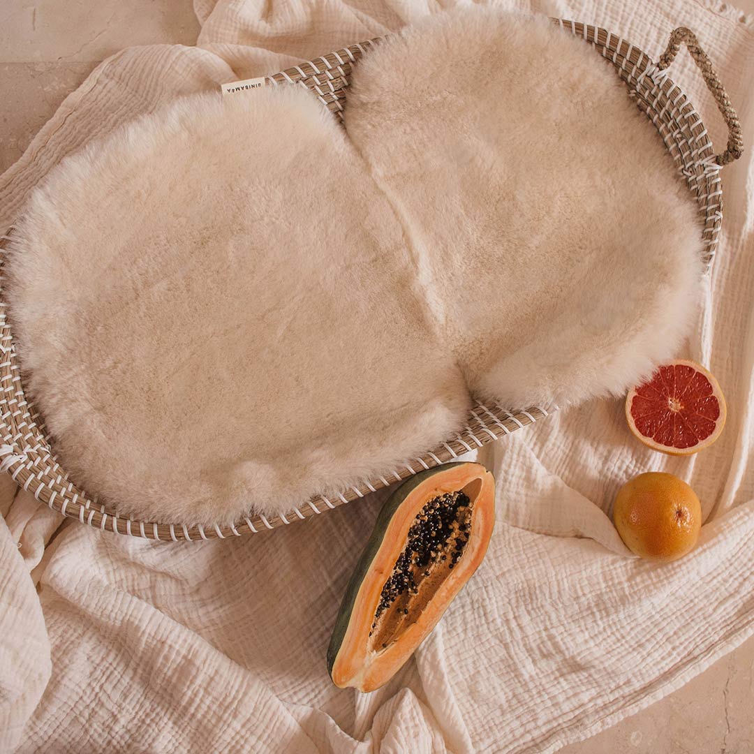 BINIBAMBA Merino Sheepskin Snuggler - Milk