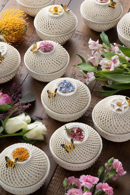 Belleek December Narcissis Basket