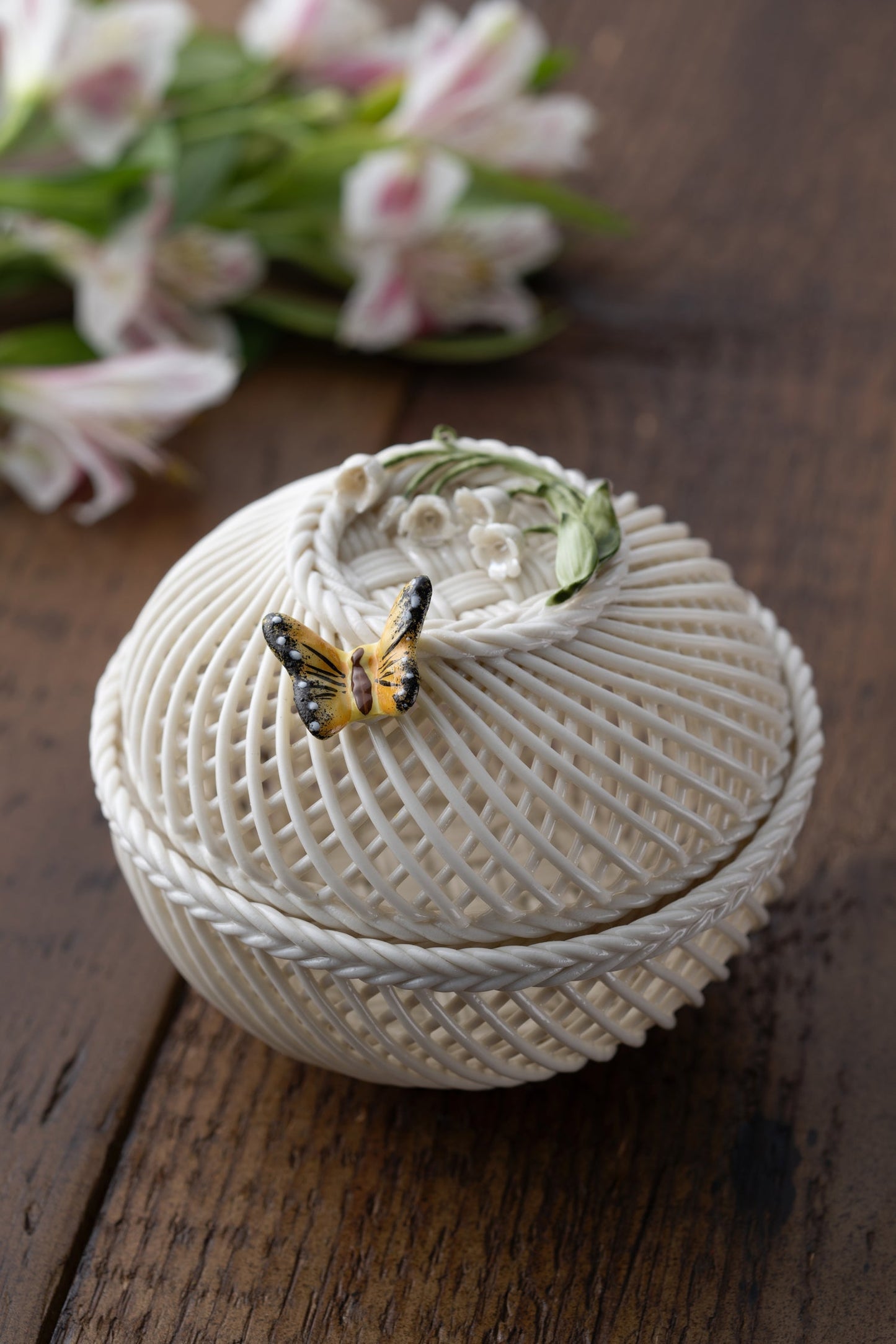 Belleek May Lily Of The Valley Basket