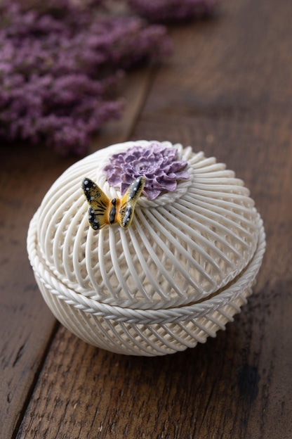 Belleek November Chrysanthemum Basket