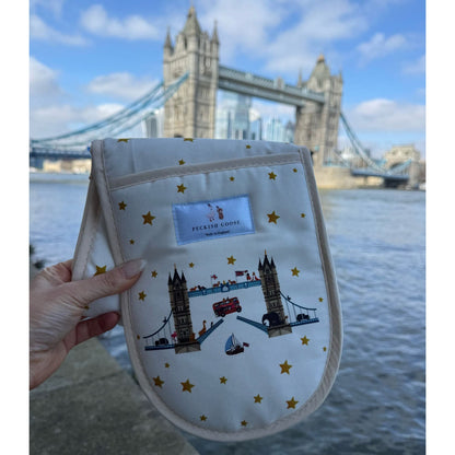 Peckish Goose Tower Bridge Double Oven Mitts