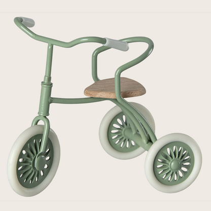 Abri à Tricycle for big sibling mouse - green