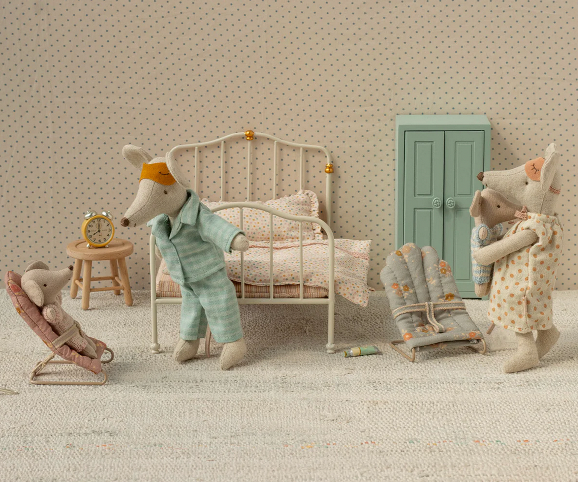 Babysitter -My Bunnies and Baby Mice -rose