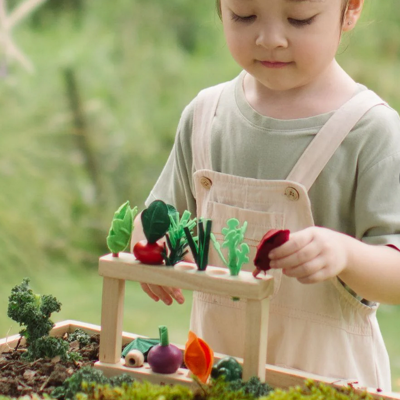 Build-A-Garden - Stack & Sprout