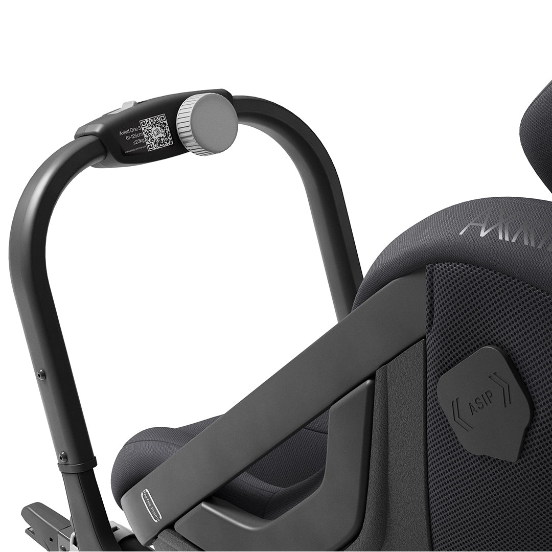 Axkid ONE+ 3 Car Seat - Coastal Storm Black