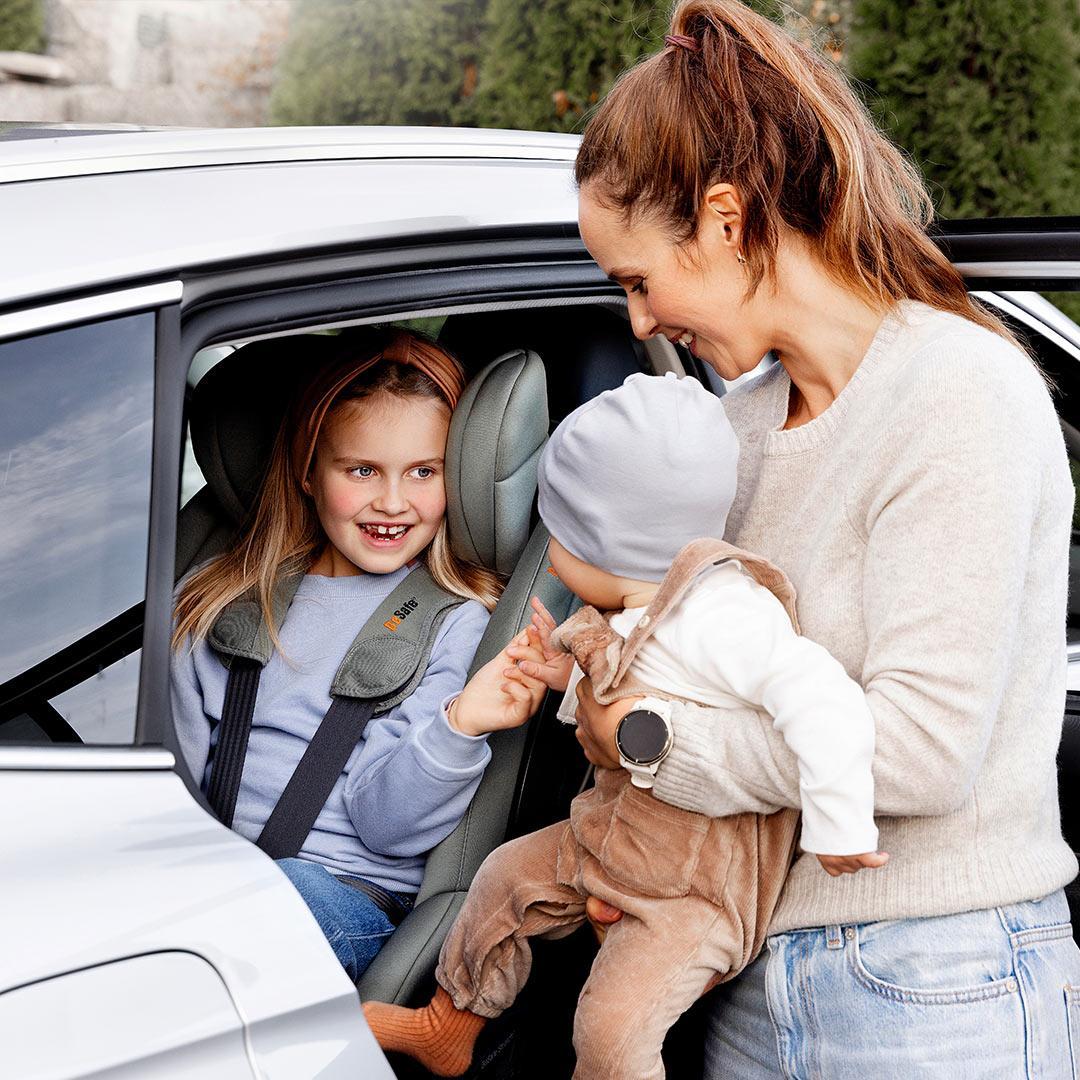 BeSafe Stretch 2 Car Seat - Anthracite Mesh