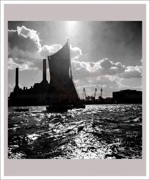 Boats Sail past Battersea, London - VINTAGEARTREPRINTS.COM
