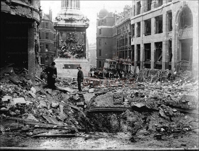 London Wartime Bombing the Blitz - VINTAGEARTREPRINTS.COM