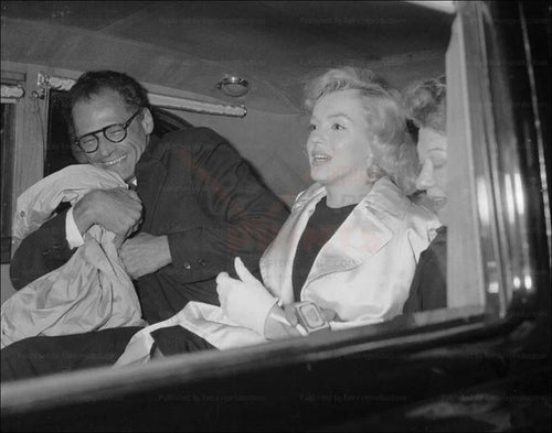 Marilyn Monroe - Arthur Miller - VINTAGEARTREPRINTS.COM