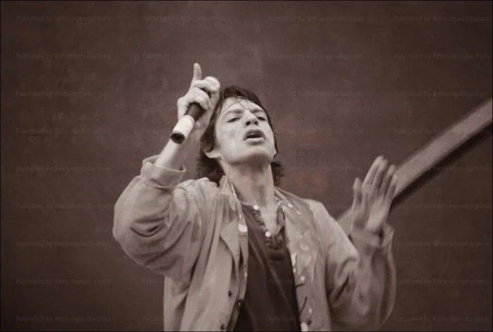 Mick Jagger Paris Concert 1991 - VINTAGEARTREPRINTS.COM