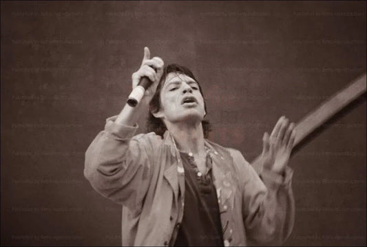 Mick Jagger Paris Concert 1991 - VINTAGEARTREPRINTS.COM