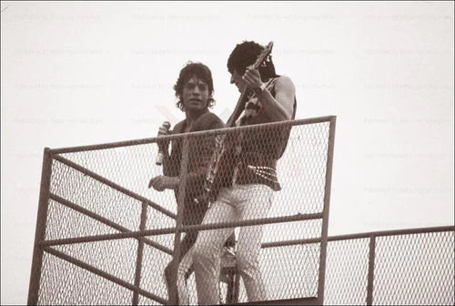 Mick Jagger, Keith Richard Paris Concert 1991 - VINTAGEARTREPRINTS.COM