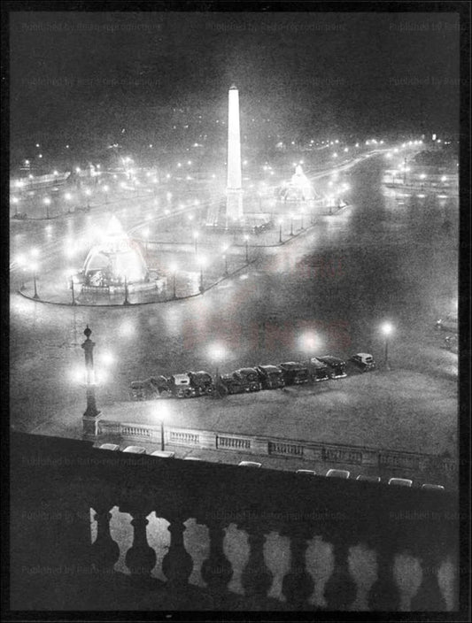 Place de la Concorde at Night - VINTAGEARTREPRINTS.COM