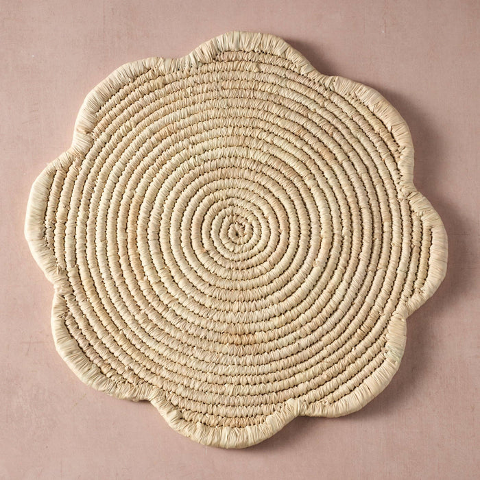 Seba Scalloped Palm Leaf Charger (*Local Pickup/Local Delivery Only)