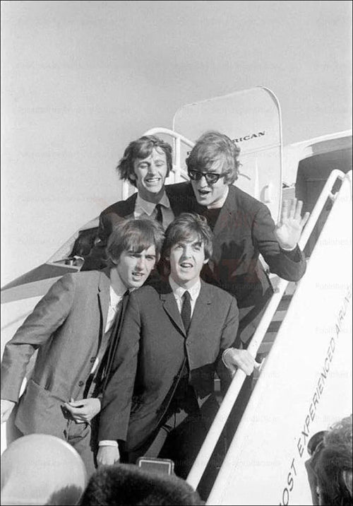 The Beatles Arrive in America 1964 - VINTAGEARTREPRINTS.COM