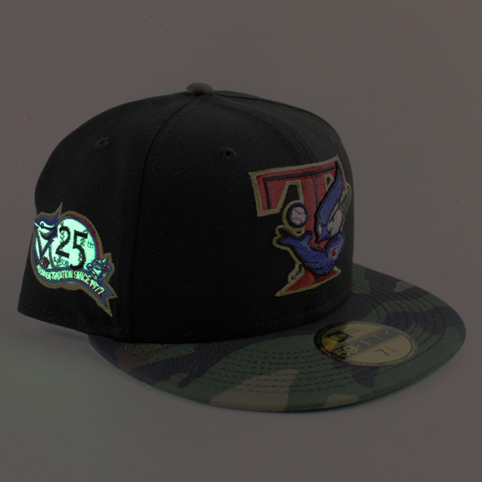 Toronto Blue Jays 25th ANNIVERSARY New Era 59Fifty Fitted Hat (Black WoodLand Camo Green Under Brim)
