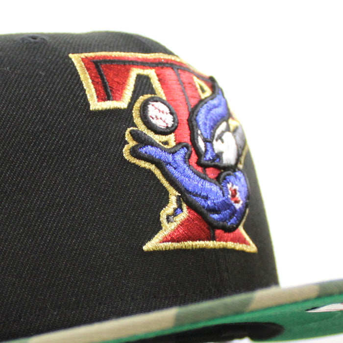 Toronto Blue Jays 25th ANNIVERSARY New Era 59Fifty Fitted Hat (Black WoodLand Camo Green Under Brim)