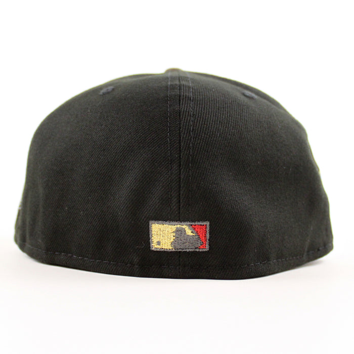 Toronto Blue Jays 25th ANNIVERSARY New Era 59Fifty Fitted Hat (Black WoodLand Camo Green Under Brim)